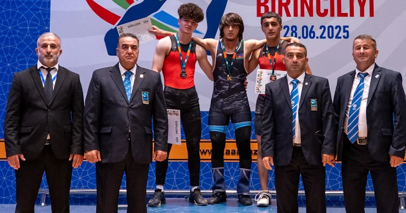 Шесть чемпионов страны