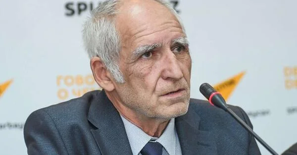 Nadir İsrafilov vəfat etdi