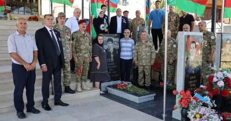 QHT şəhid ailəsini ziyarət edib FOTO