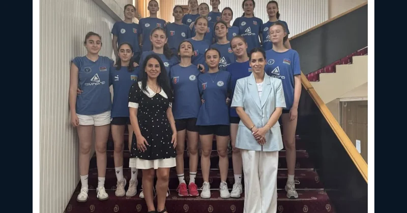 AMADA dan millinin voleybolçularına antidopinq seminarı