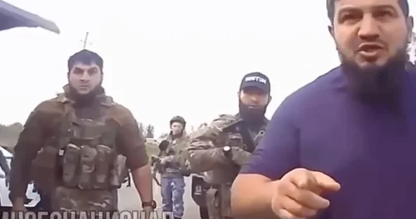 “Kadırovçular” rus hərbi polis əməkdaşını döyüblər...