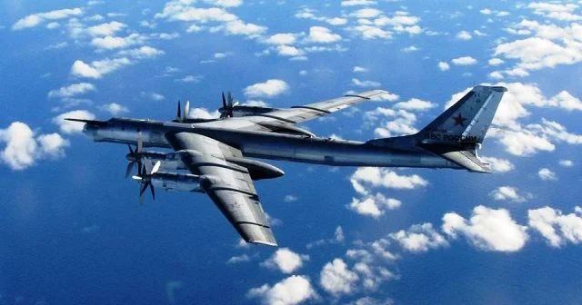 Rusiyanın üç bombardmançısı havaya qaldırıldı