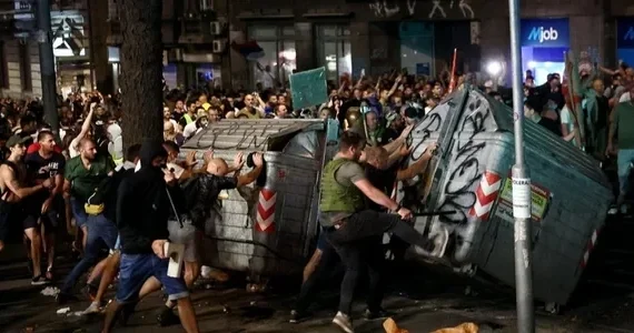 Протестующие вытеснены с центральных улиц в Белграде