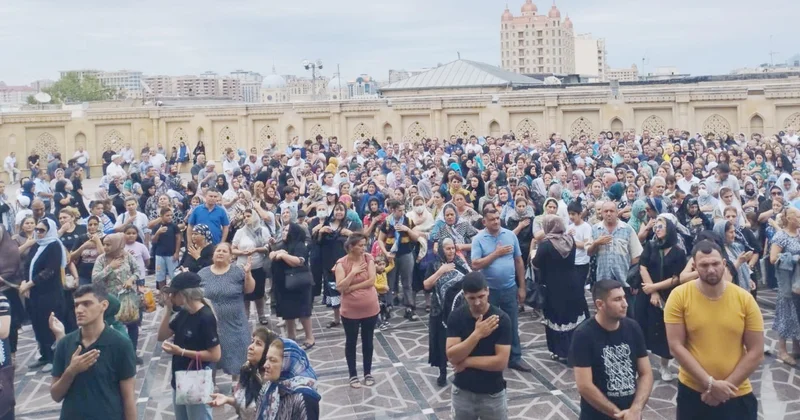 Xalqımızın adət və ənənələrində yas yerinə uşaq aparmaq yoxdur İlahiyyatçı