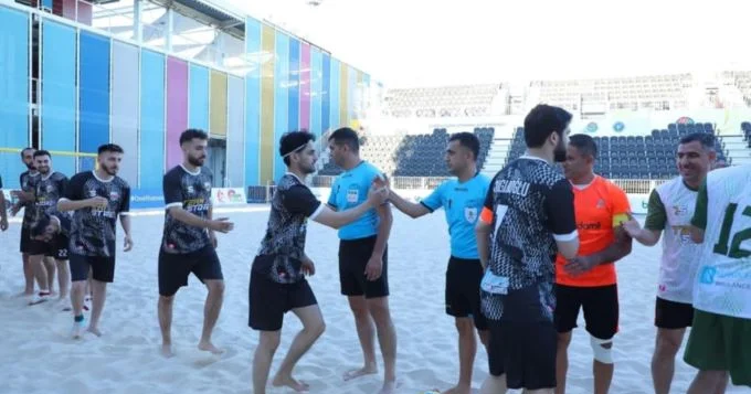 Ulduzların çimərlikdəki futbolu bu gün də davam edir