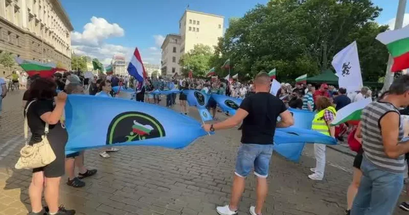 В Болгарии продолжаются протесты против введения евро