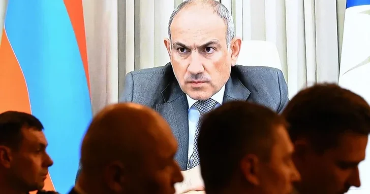 Решающая схватка в Армении и Запад в своем амплуа