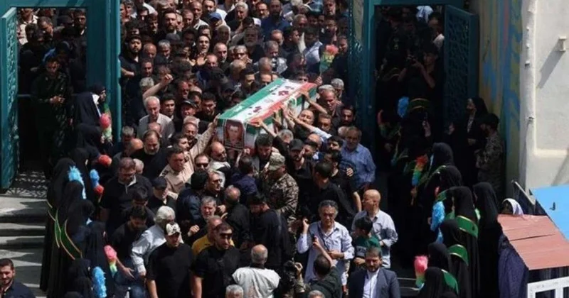 İran zabitləri üçün kütləvi dəfn keçiriləcək