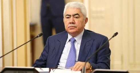 Deputatın alayarımçıq PARK ƏCƏMİ layihəsi... 3 4 aya yaxın müddət keçib...