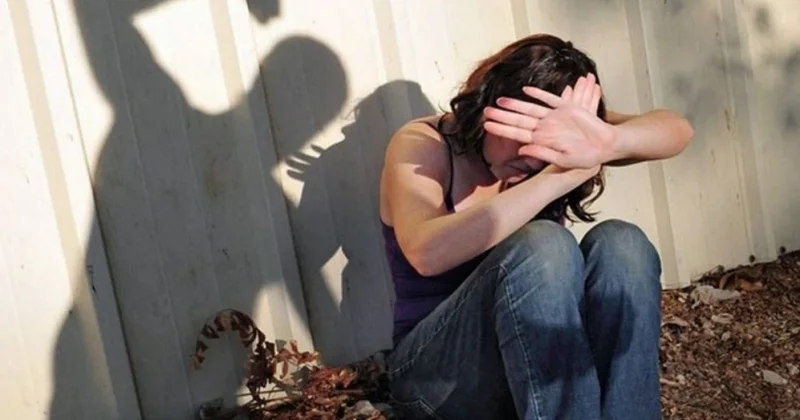 Lerikdə qardaşlar qonşunun arvadını döydülər