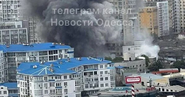 Odessa atəşə tutuldu: 2 ölü, 10 yaralı