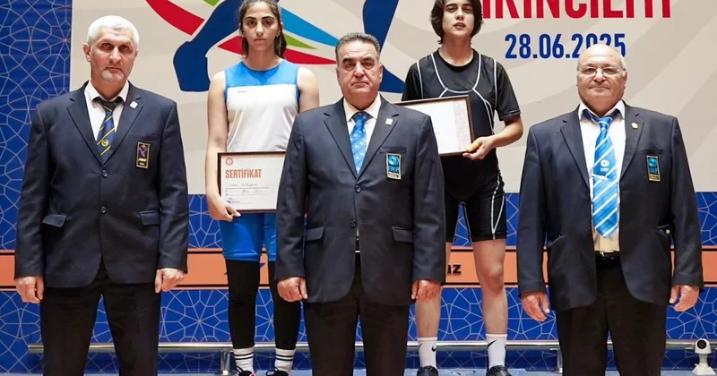 5 çəkidə Azərbaycanın ən güclü ağırlıqqaldıranları bəlli olub