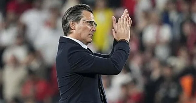 Montella Türkiyə millisində qalır!