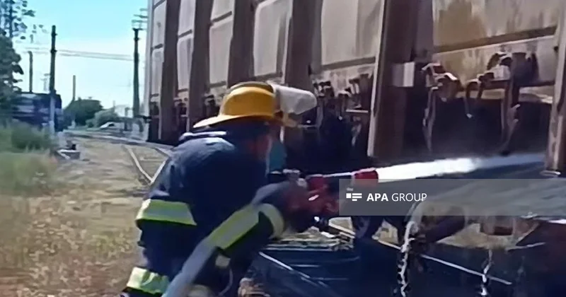 Yevlax dəmir yolu vağzalında yük vaqonunda yanğın olub FOTOLENT