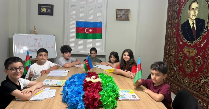 Batumidəki Bazar günü məktəbi...