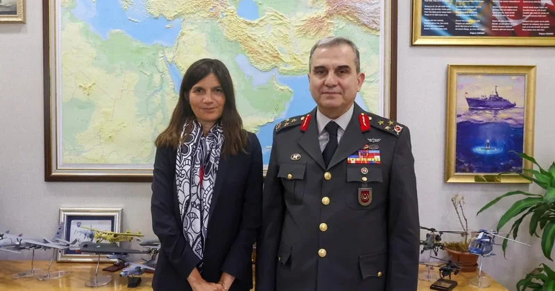 Türkiyə ilə Fransa arasında müdafiə əməkdaşlığı müzakirə olunub