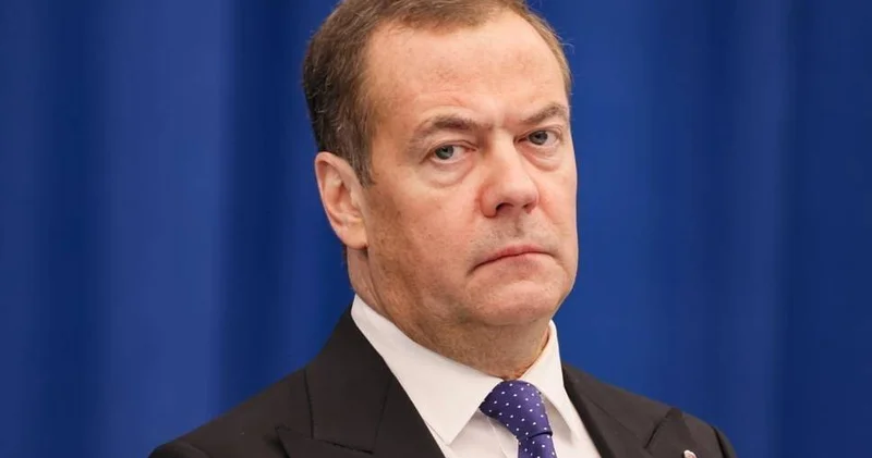 Dmitri Medvedev Vahid Rusiya nın seçki siyahısına salınmadı