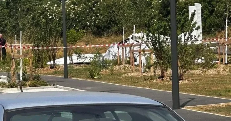 Fransada təyyarə yerə çırpıldı, 11 nəfər öldü