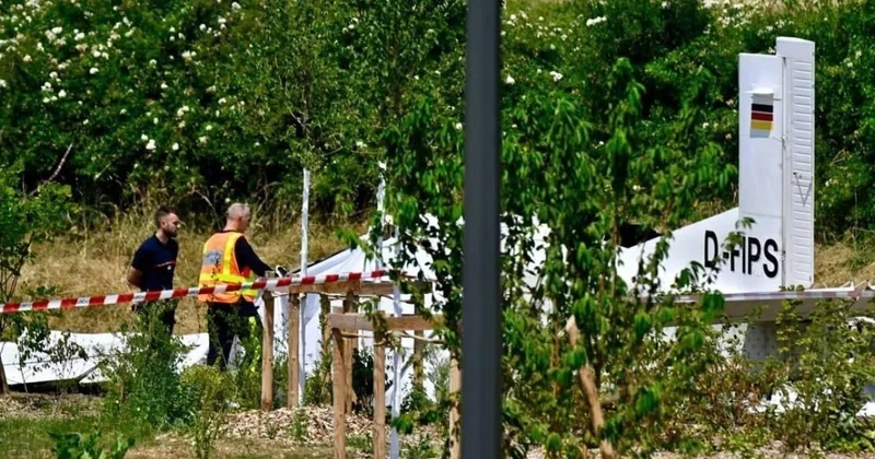 Во Франции потерпел крушение самолет, погибли 11 человек