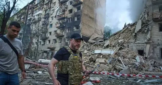Rusiya Kiyevə hücum ETDİ