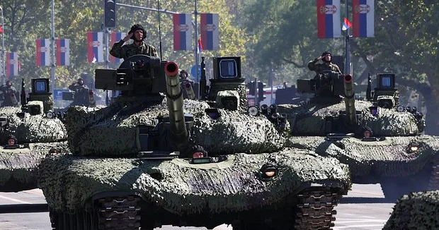 Avropa ölkəsi hərbi xidmətə çağırışı bərpa edəcək...