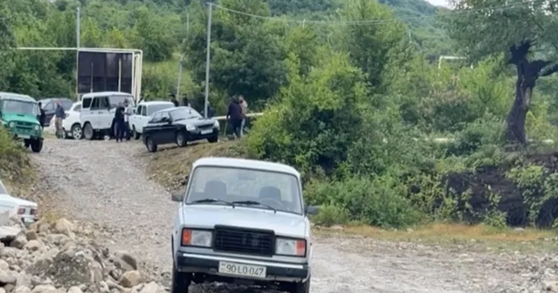 Ağsuçayda suyun səviyyəsi qalxıb, Şamaxının dağ kəndlərinə gedən yol bağlanıb VİDEO