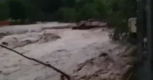 Штормы накрыли Румынию ВИДЕО