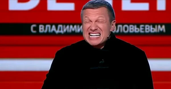 Solovyovun verilişi Azərbaycanda nümayiş olunmur, bəs, Rusiya kanallarının yayımı niyə dayandırılmır?