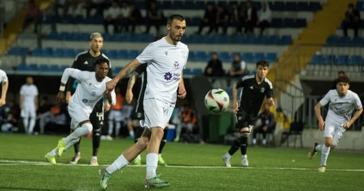 Sumqayıt dan ayrılan futbolçu Dinamo ya keçir