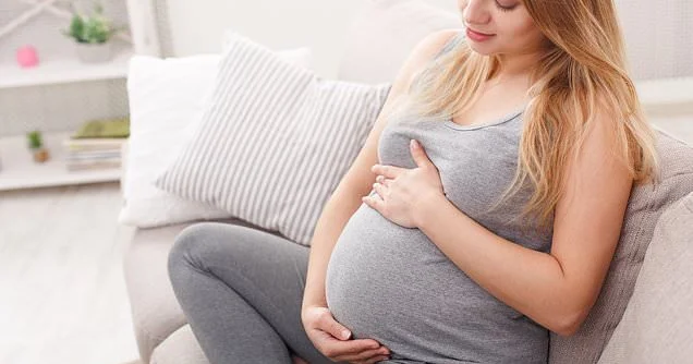 Abşeronda 16 yaşlı qız uşaq dünyaya gətirdi Oğlan həbs edildi
