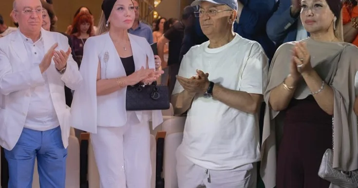 Kəmaləddin Heydərov festivalı xanımı ilə izlədi Fotolar