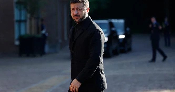 Дизайнер Зеленского рассказал, почему президент Украины сменил стиль Minval Politika