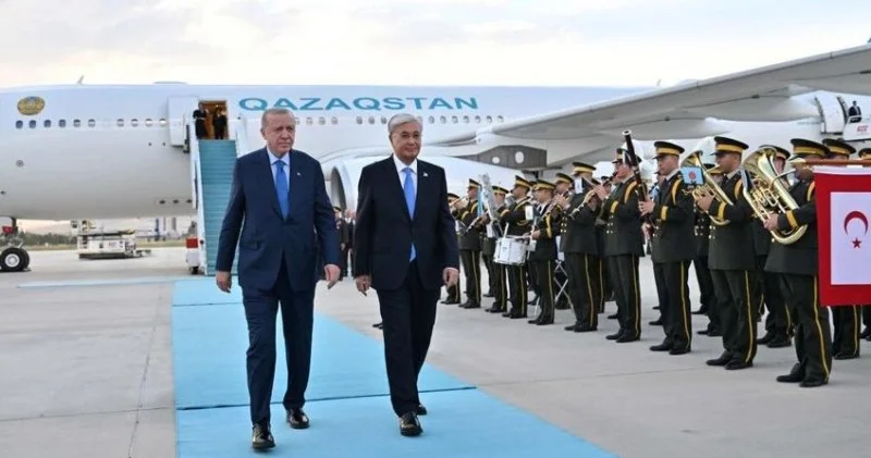Ankarada hava limanında Qazaxıstan və Türkiyə prezidentləri arasında qısa söhbət olub