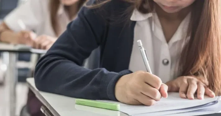 100 baldan az toplayanların xarici universitetlərə qəbuluna qadağa qoyulacaq? AÇIQLAMA