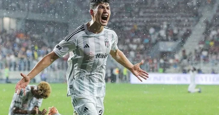 Beşiktaş ın hücumçusu Dinamo da RƏSMİ
