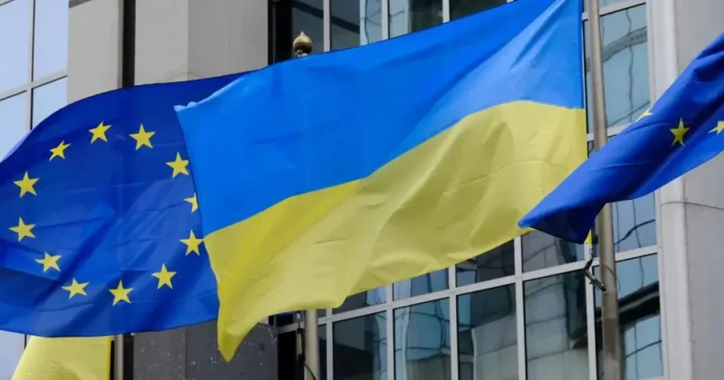 Еврокомиссия пригрозила Украине