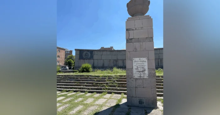 Ermənistan II Dünya müharibəsi abidələrini yığışdırır