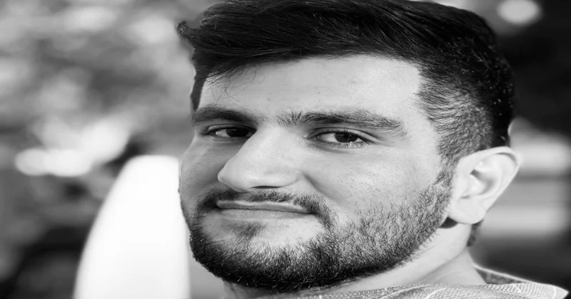 Müasirlik yoxsa kökünə arxa çevirmək? Kamil Əlisoy
