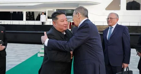 Kim Çen In həm Rusiya, həm də Çinlə “oynayır”