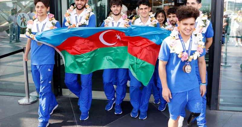 Milli Paralimpiya komandamız Vətənə qayıdıb