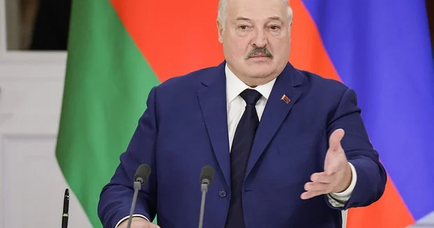Lukaşenko Putinə təkbətək görüş təklif edir: Liderlər razılığa gəldi