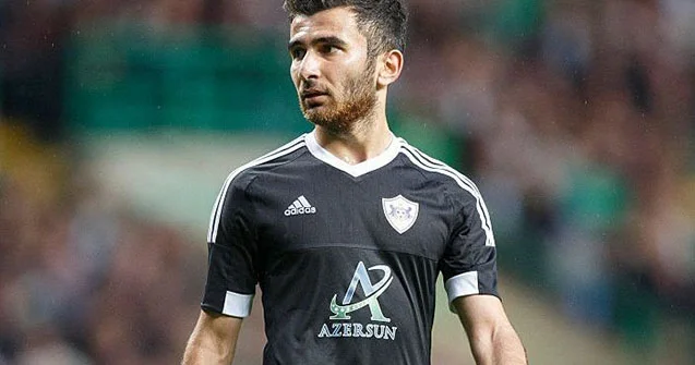 Vəzifəli qadın azərbaycanlı futbolçunun evindən oğurluq edibmiş...