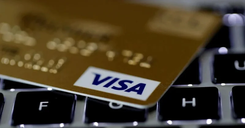 Visa 2600 əməkdaşını işdən çıxarır