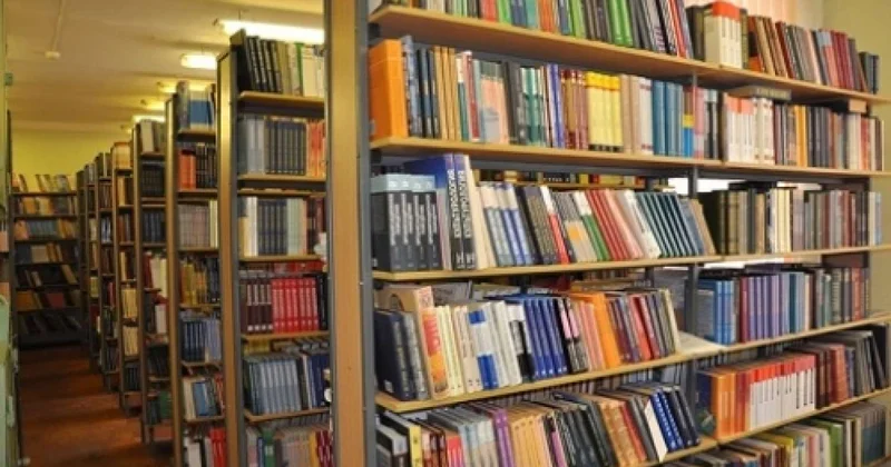 Azərbaycanda yüzlərlə kitabxanaçı işdən çıxarıldı Etirazlar başladı