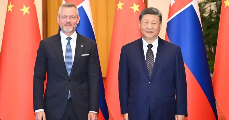 Si Cinpin Slovakiya liderinə Çin Aİ münasibətləri ilə bağlıçağırış edib
