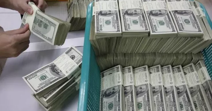 Kassadan 1 milyon dollar oğurlayan azərbaycanlıya 10 il CƏZA