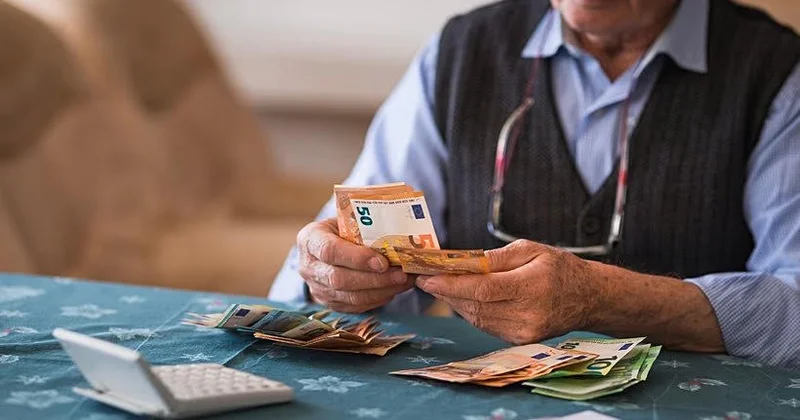 Xroniki maliyyə stressi beynin qocalmasını sürətləndirir araşdırma