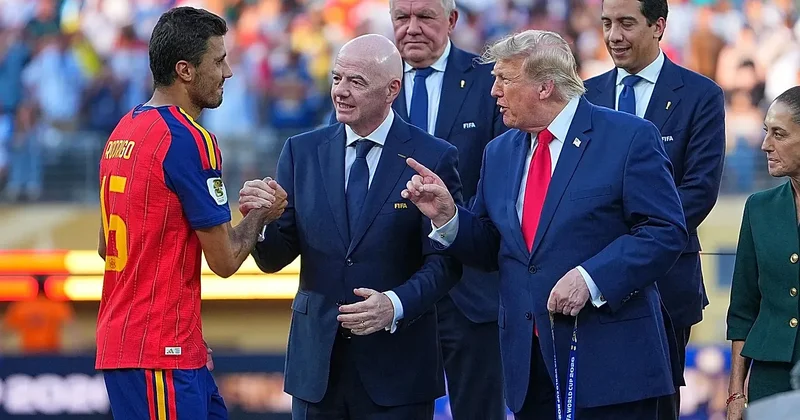 “Futbol siyasət deyil, birlik və sülhdür“ İnfantino tənqidlərə cavab verdi“ “Euronews“
