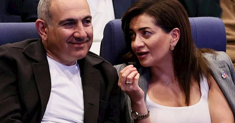 Anna Akopyan təhdidlər aldığını iddia edir