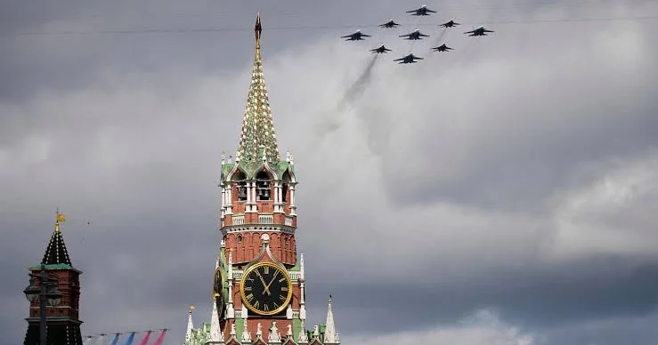 Moskva hədəfdə: Kiyev 390 dronla hücum edib